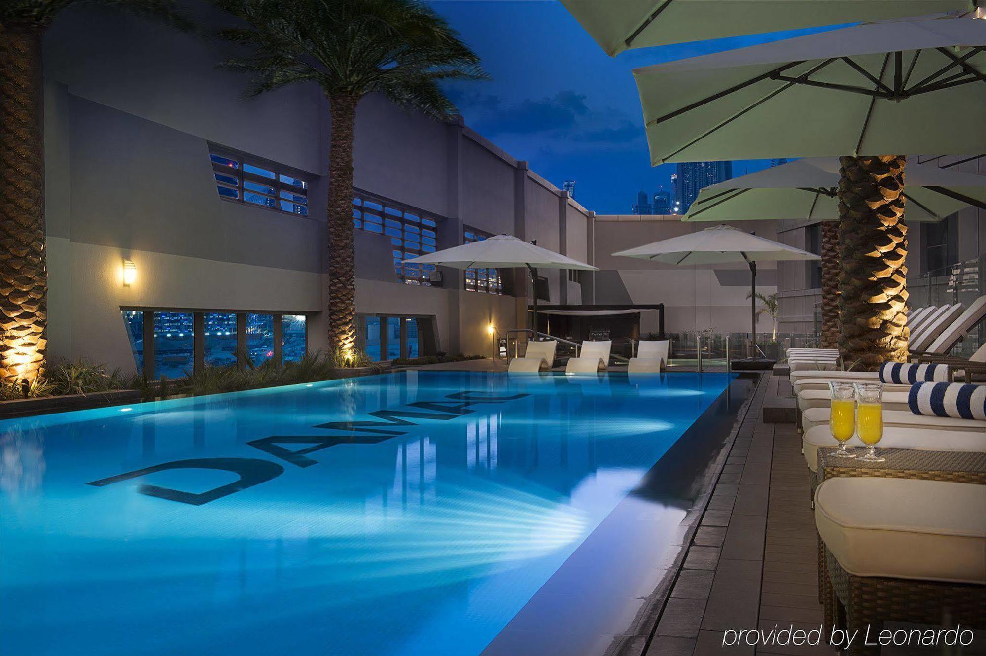 Damac Maison The Vogue Ντουμπάι Εξωτερικό φωτογραφία The pool at the hotel