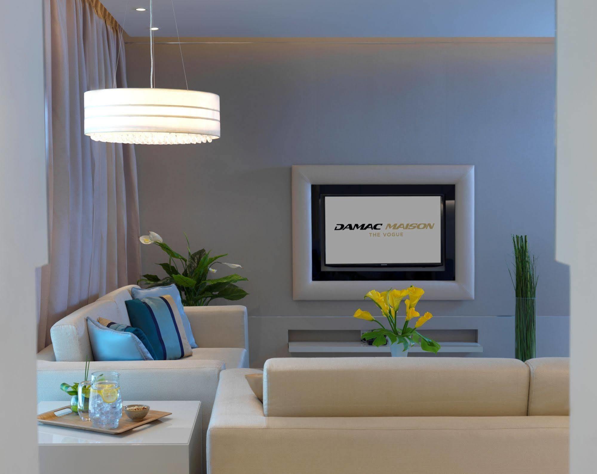 Damac Maison The Vogue Ντουμπάι Εξωτερικό φωτογραφία A living room at the hotel