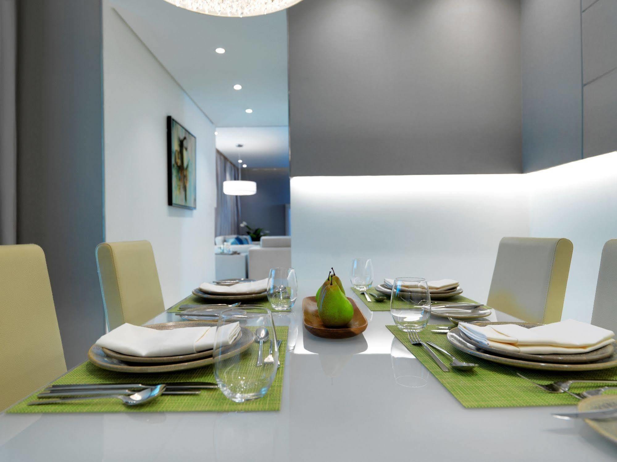 Damac Maison The Vogue Ντουμπάι Εξωτερικό φωτογραφία A dining room