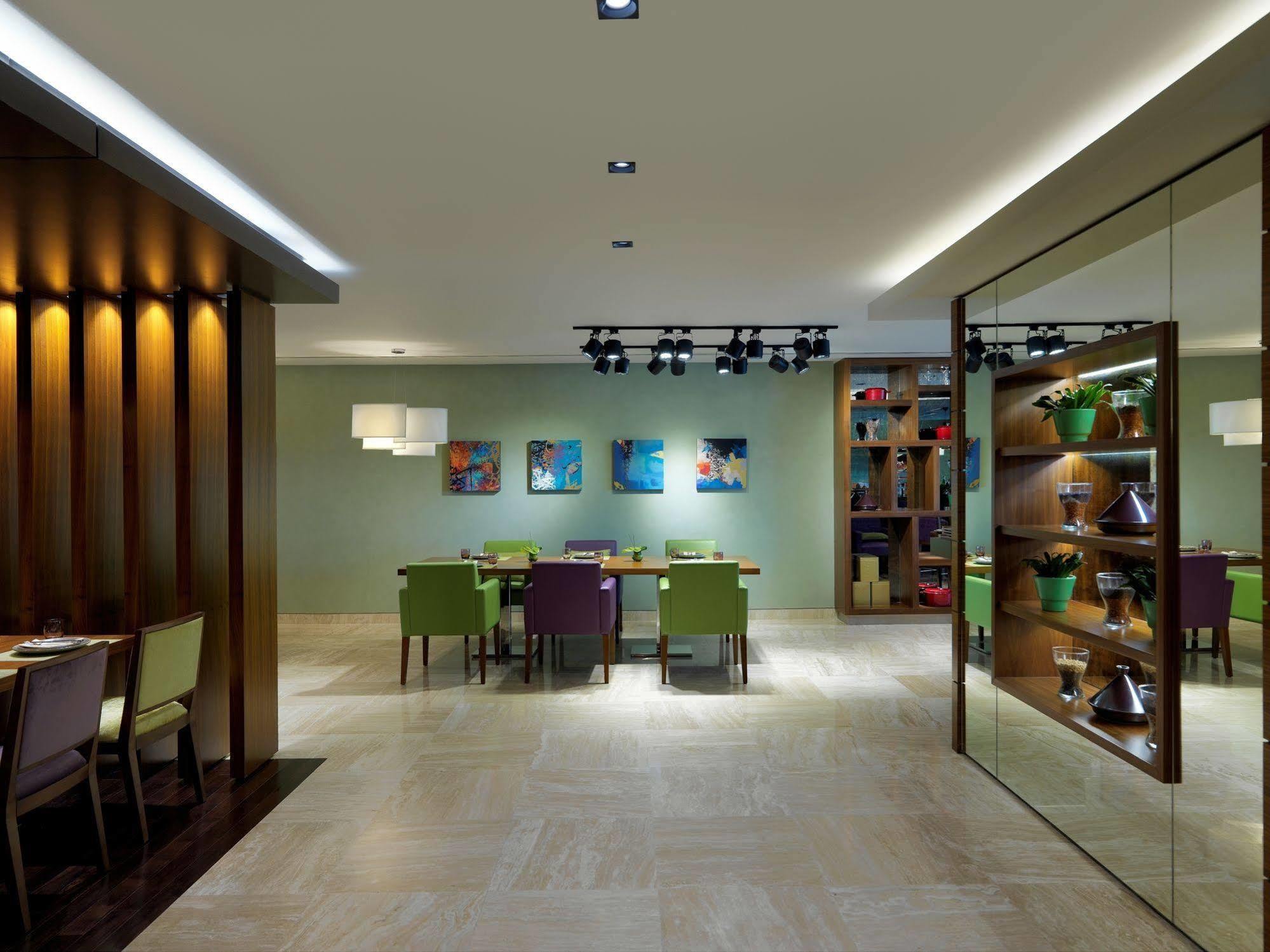 Damac Maison The Vogue Ντουμπάι Εξωτερικό φωτογραφία The interior of the restaurant