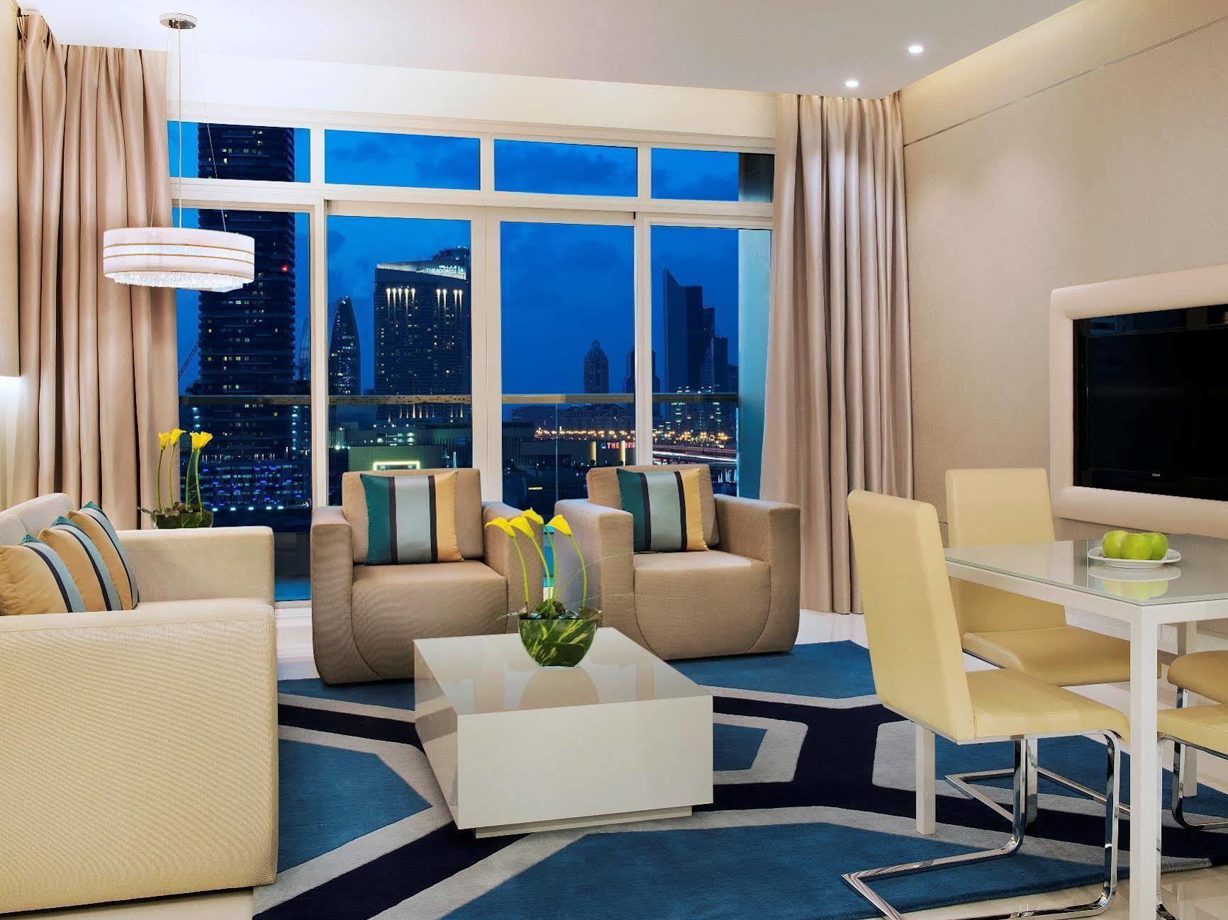 Damac Maison The Vogue Ντουμπάι Εξωτερικό φωτογραφία A living room in a typical apartment